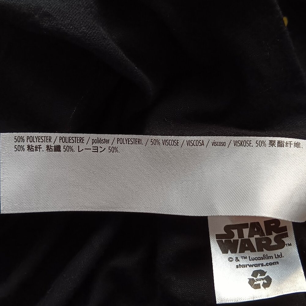 Disney Star Wars Baby Yoda The Mandalorian V-Neck Tee Shirt Black Pink 2XL - Picture 5 of 8